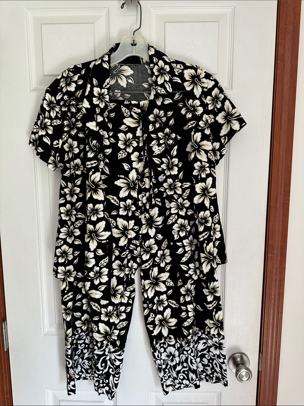 EUC Charity Black & Cream Floral Two-Piece Set